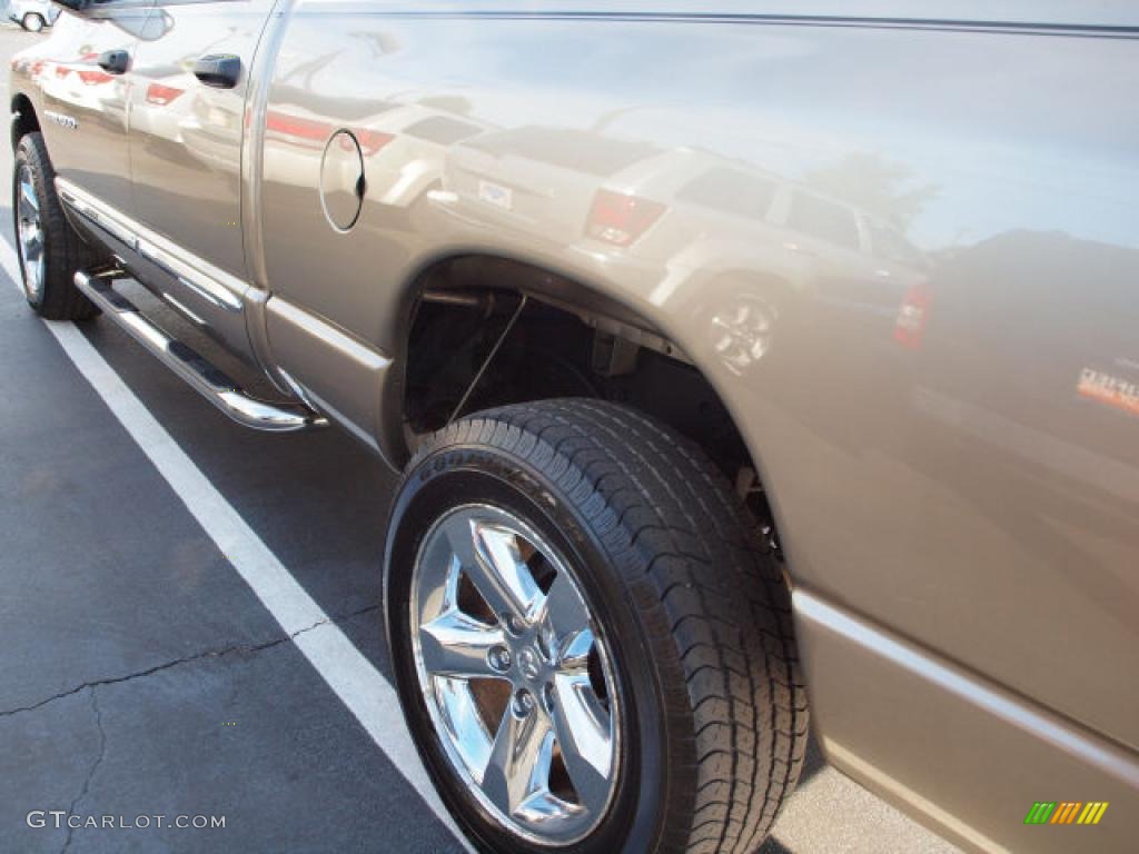 2007 Ram 1500 Laramie Quad Cab 4x4 - Light Khaki Metallic / Khaki Beige photo #4