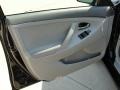 Black - Camry LE Photo No. 30