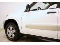 Super White - RAV4 4WD Photo No. 27