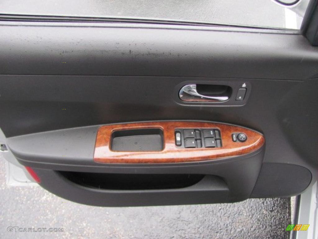 Ebony Interior 2005 Buick LaCrosse CXS Photo #38123003