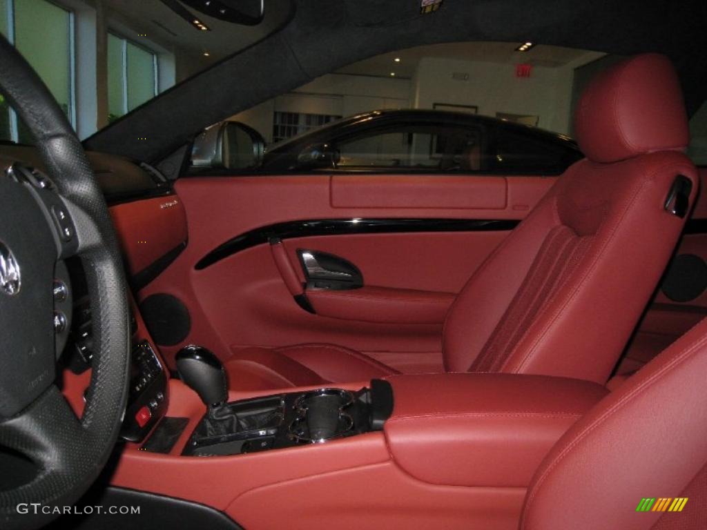 Bordeaux Interior 2010 Maserati GranTurismo S Photo #38126894