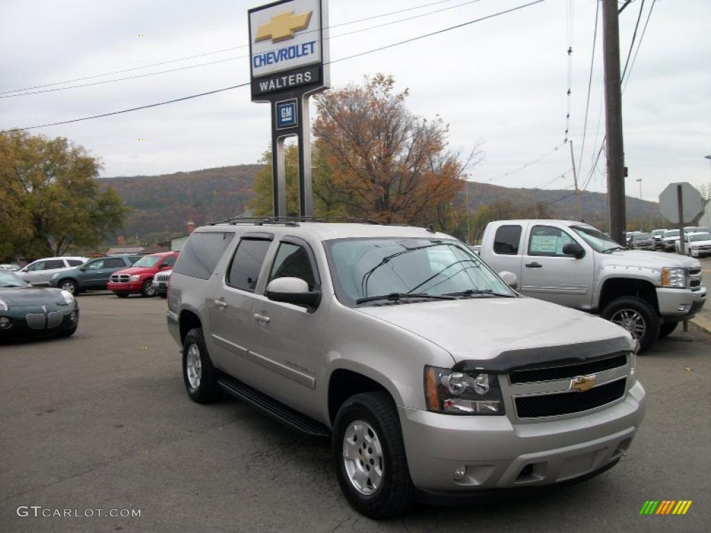 2009 Suburban LT 4x4 - Silver Birch Metallic / Ebony photo #1