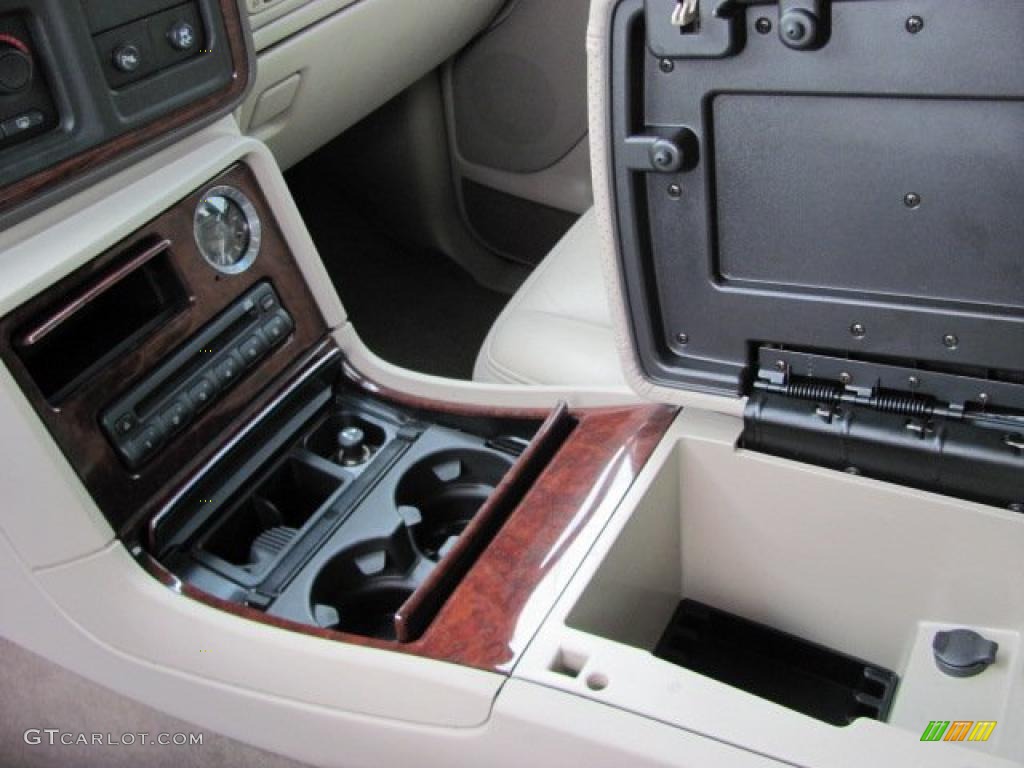 2005 Escalade EXT AWD - Rip Tide Blue / Shale photo #18