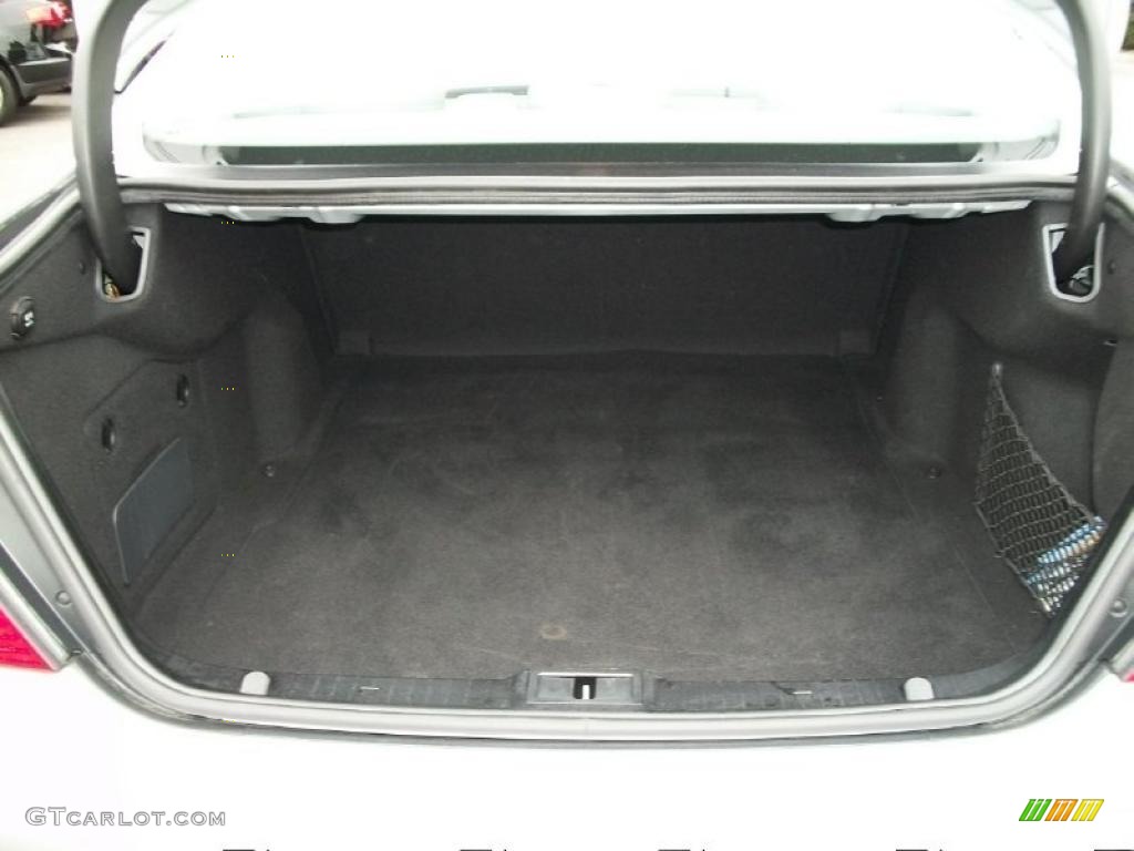 2006 Mercedes-Benz E 500 Sedan Trunk Photos