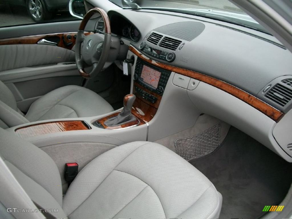 2006 Mercedes-Benz E 500 Sedan Dashboard Photos