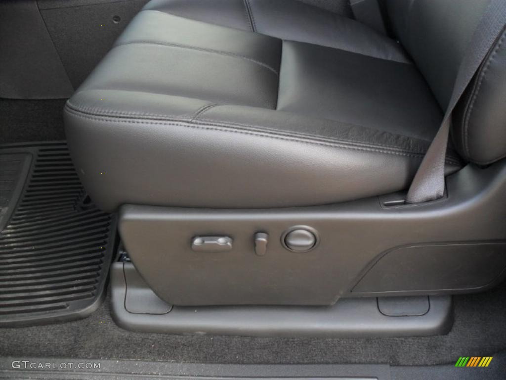 Ebony Interior 2011 Chevrolet Silverado 2500HD LTZ Crew Cab 4x4 Photo #38134410