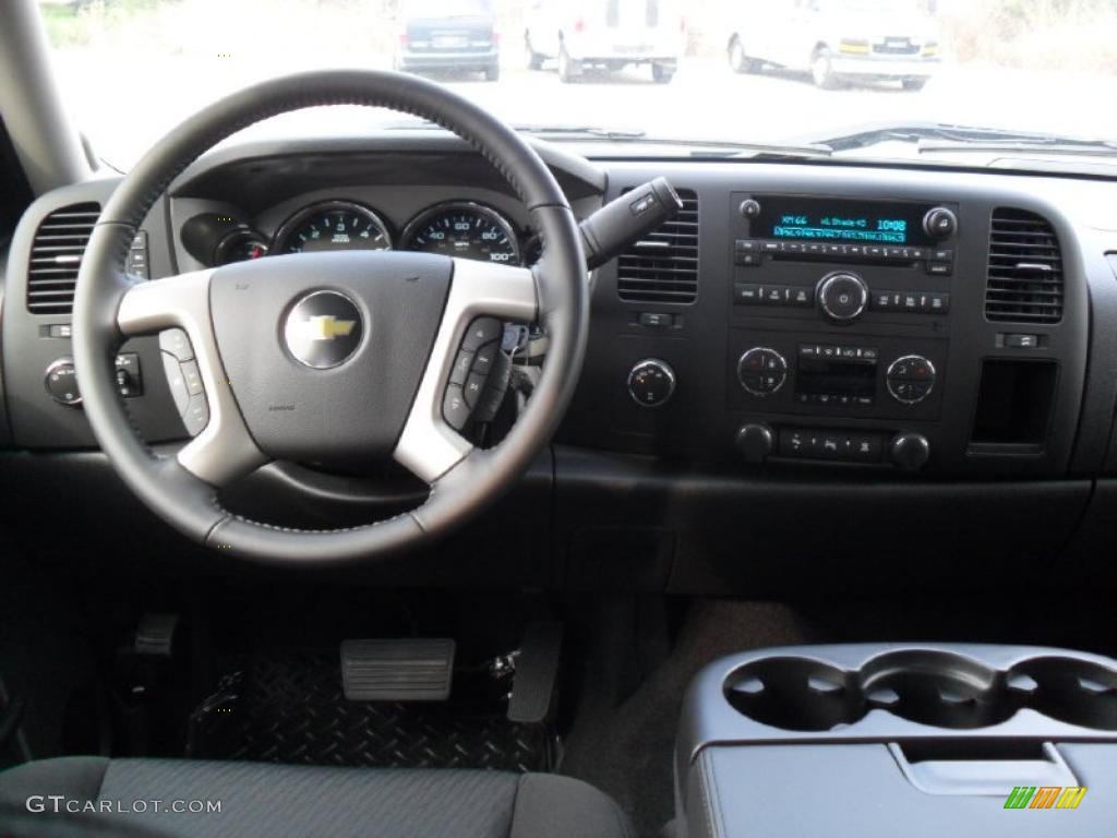 2011 Chevrolet Silverado 1500 LT Crew Cab 4x4 Ebony Dashboard Photo #38134990