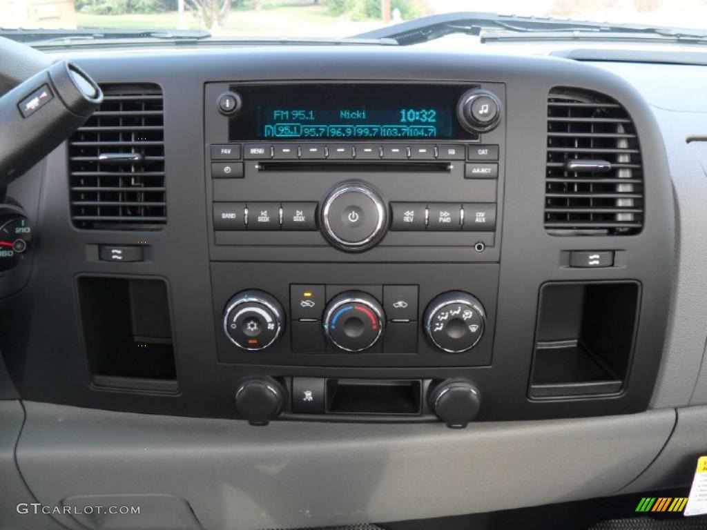2011 Chevrolet Silverado 1500 LS Regular Cab Controls Photo #38135850