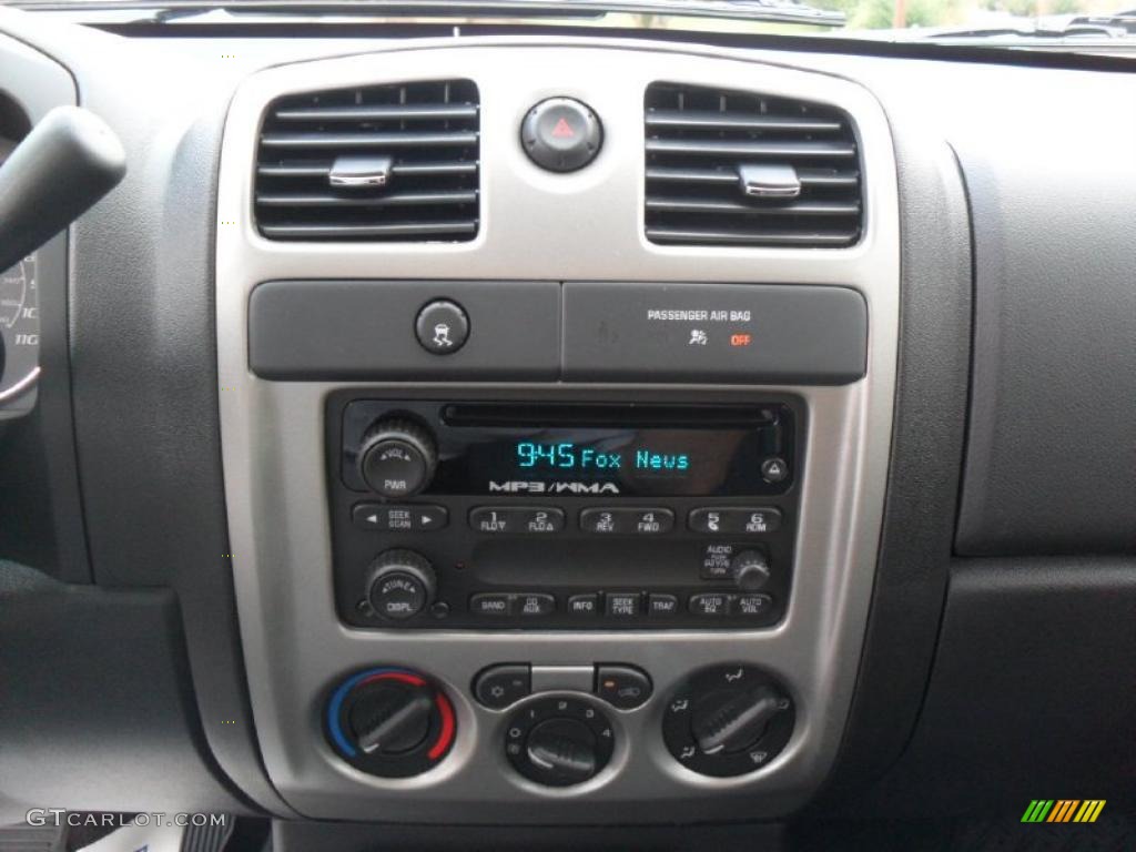 2011 Chevrolet Colorado LT Crew Cab Controls Photo #38136202