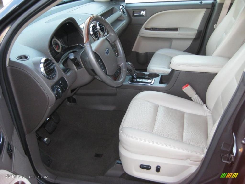 Medium Light Stone Interior 2008 Ford Taurus X Limited Photo #38137010