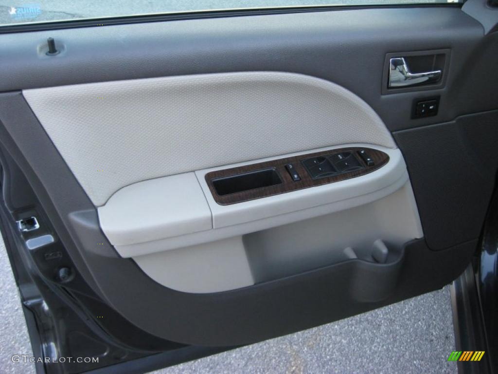 Medium Light Stone Interior 2008 Ford Taurus X Limited Photo #38137042