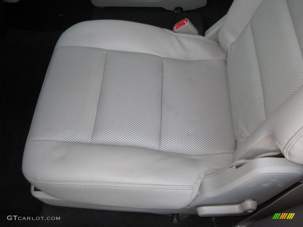 Medium Light Stone Interior 2008 Ford Taurus X Limited Photo #38137074