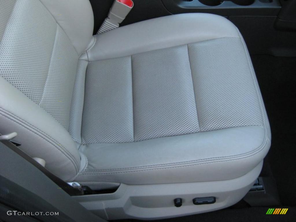 Medium Light Stone Interior 2008 Ford Taurus X Limited Photo #38137114