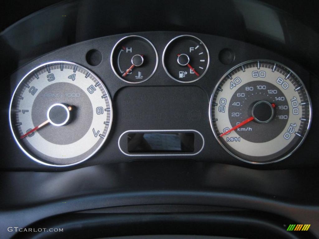2008 Ford Taurus X Limited Gauges Photo #38137214