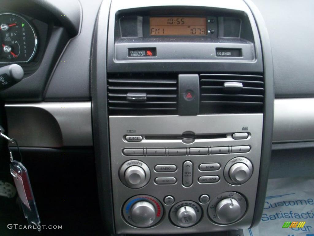 2010 Mitsubishi Galant FE Controls Photo #38138074
