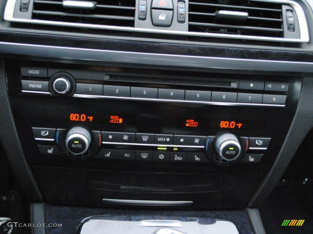 2010 BMW 7 Series 750Li Sedan Controls Photo #38139686