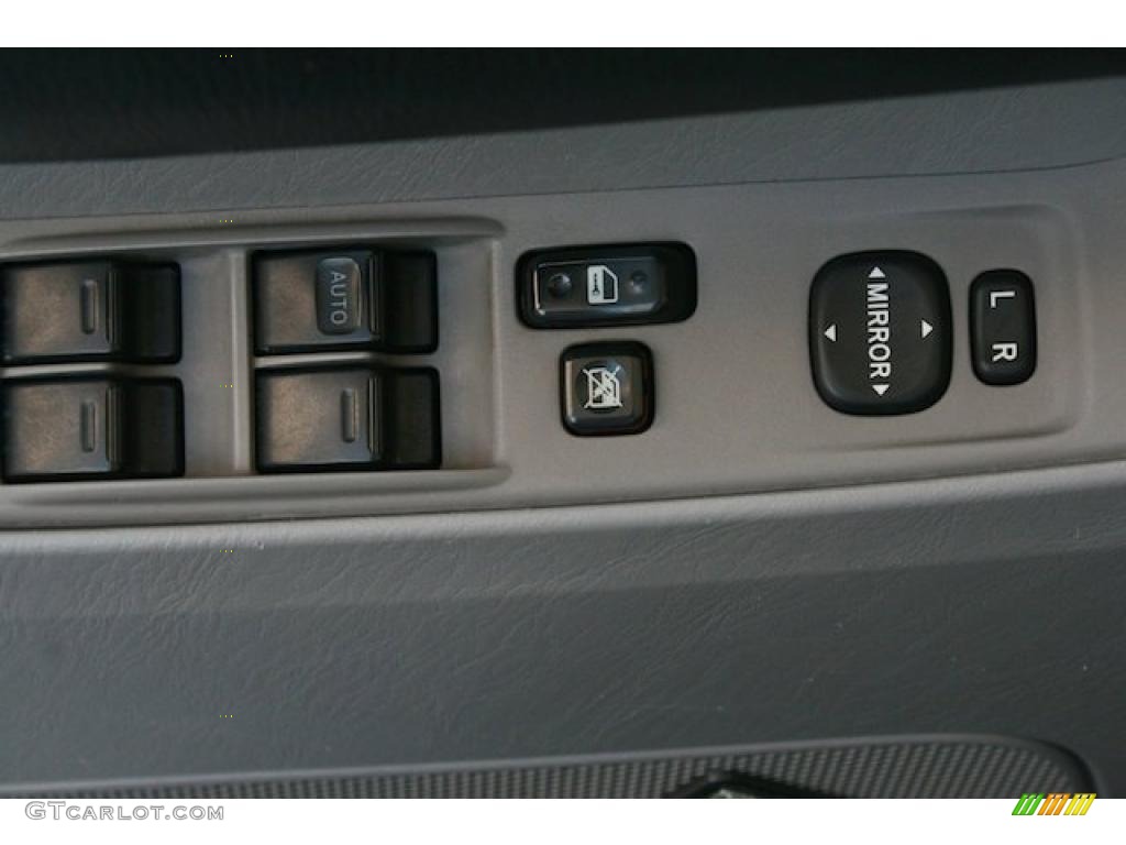 2004 4Runner Sport Edition 4x4 - Stratosphere Mica / Dark Charcoal photo #18