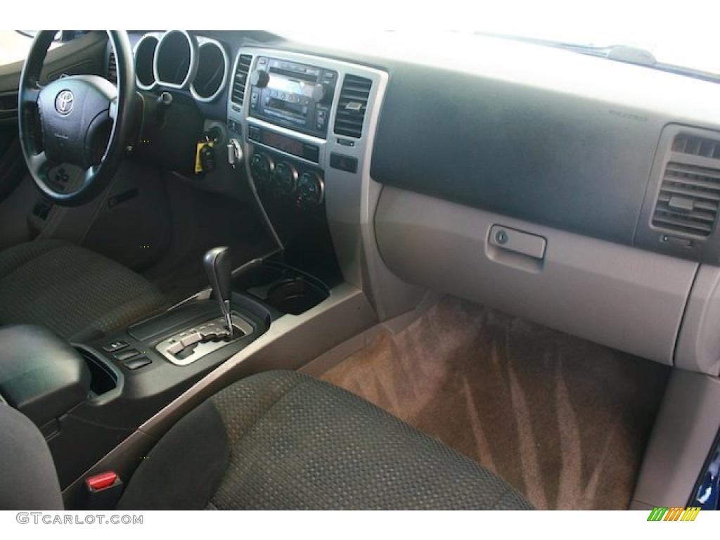 2004 Toyota 4Runner Sport Edition 4x4 Dark Charcoal Dashboard Photo #38140566