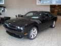 Brilliant Black Crystal Pearl - Challenger R/T Photo No. 1