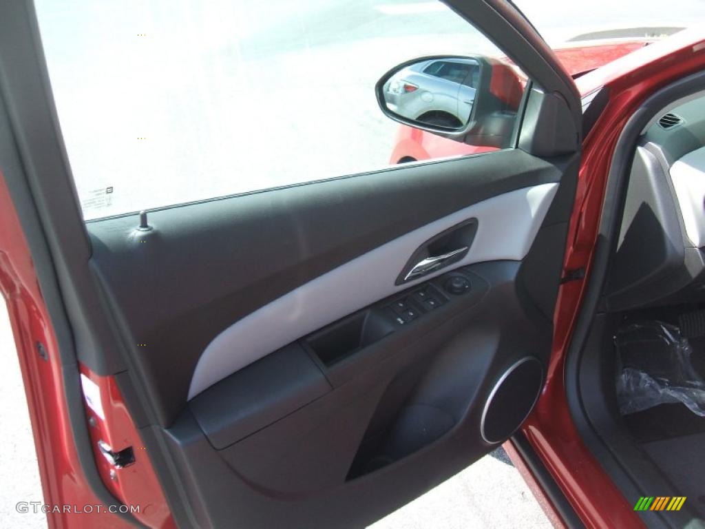 Medium Titanium Interior 2011 Chevrolet Cruze LT Photo #38145283