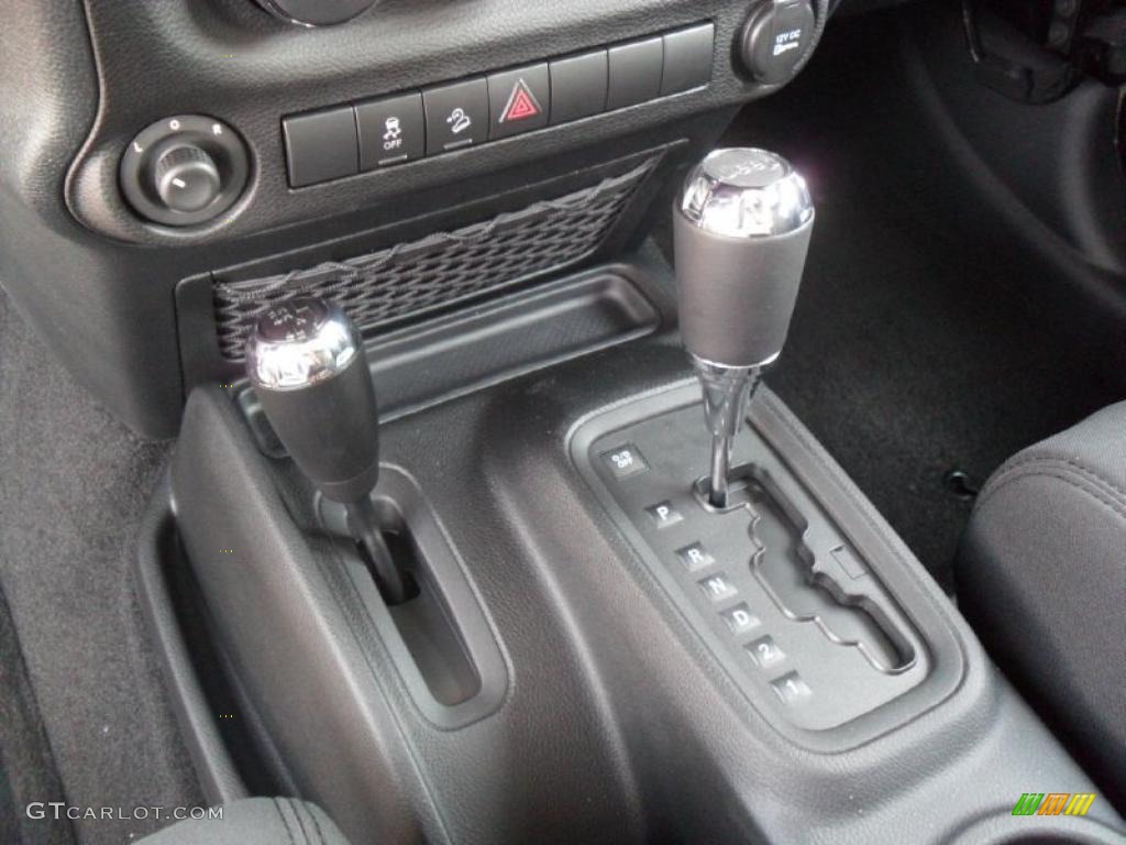 2011 Jeep Wrangler Unlimited Sport 4x4 4 Speed Automatic Transmission Photo #38146783