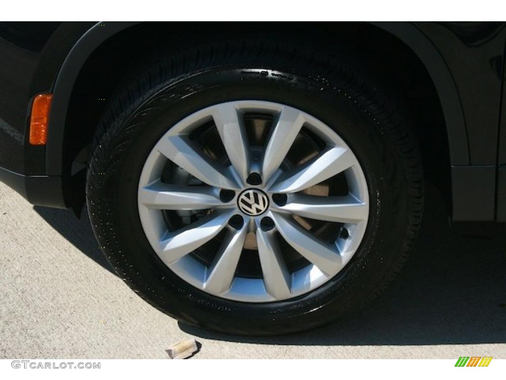 2011 Volkswagen Tiguan SE Wheel Photo #38148259