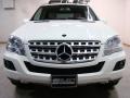 Arctic White - ML 350 4Matic Photo No. 2