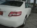 Super White - Camry LE Photo No. 7