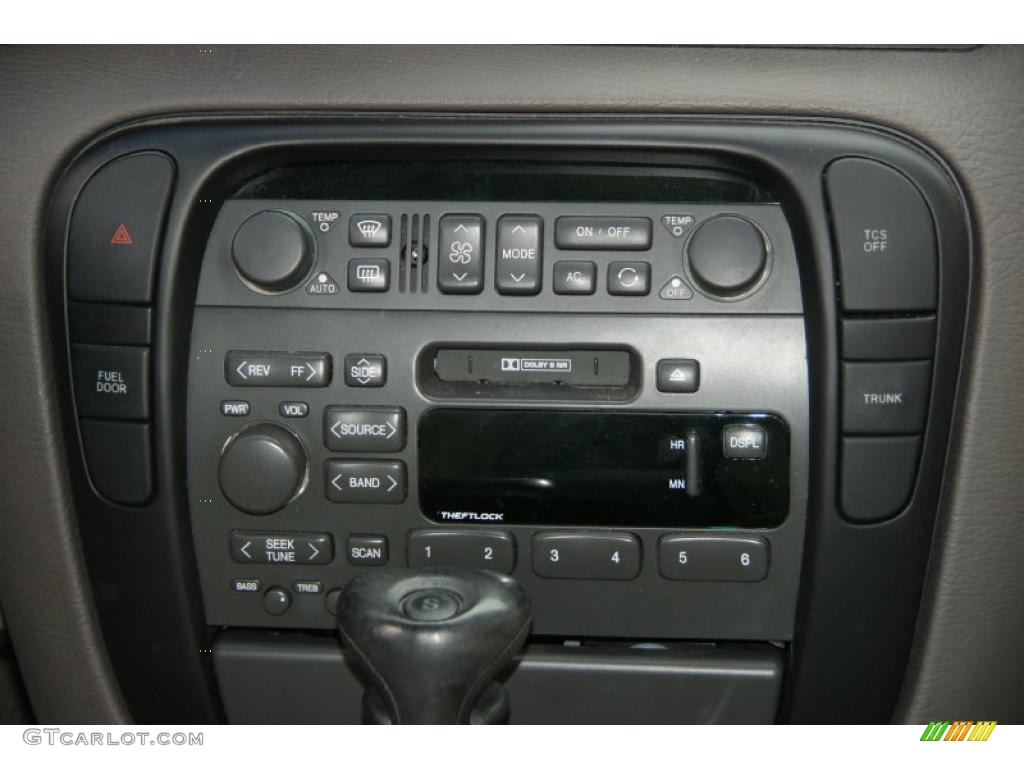 1998 Cadillac Catera Standard Catera Model Controls Photo #38153780