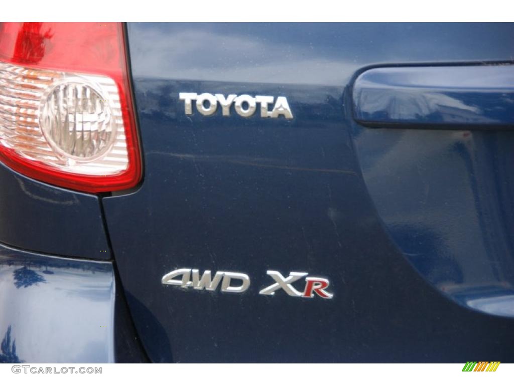 2003 Matrix XR AWD - Indigo Ink Blue Metallic / Stone Gray photo #6