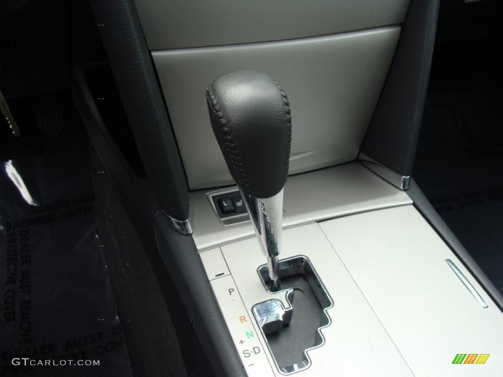 2008 Camry SE V6 - Super White / Dark Charcoal photo #14