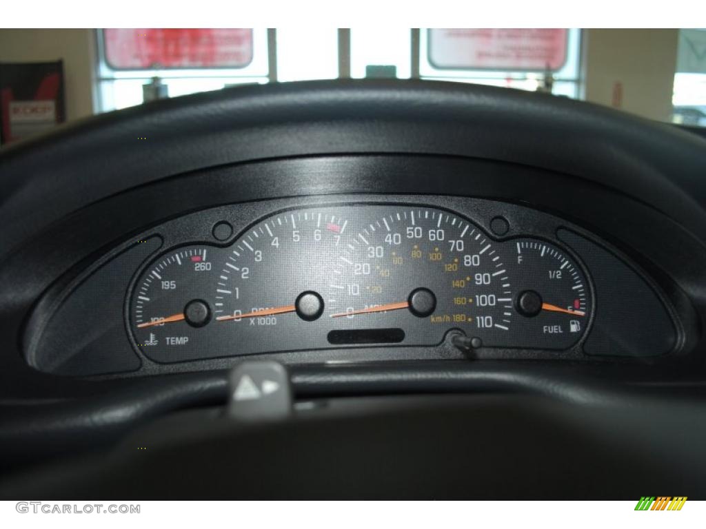 2002 Pontiac Sunfire SE Coupe Gauges Photo #38156533