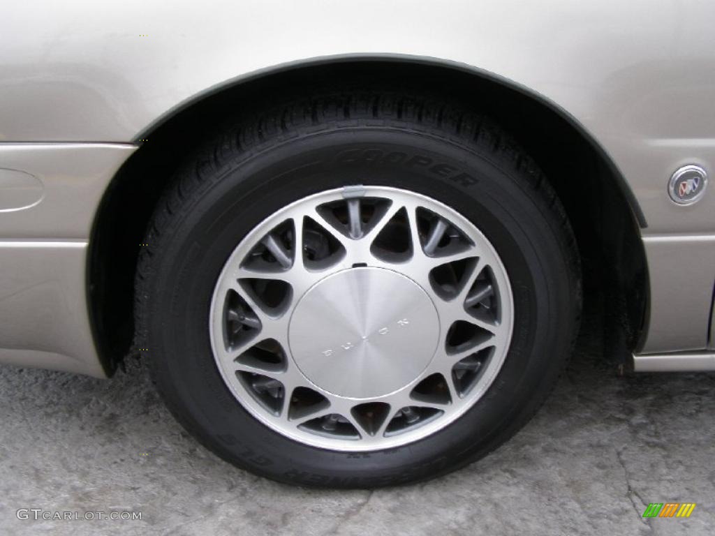 2003 Buick LeSabre Custom Wheel Photo #38156797