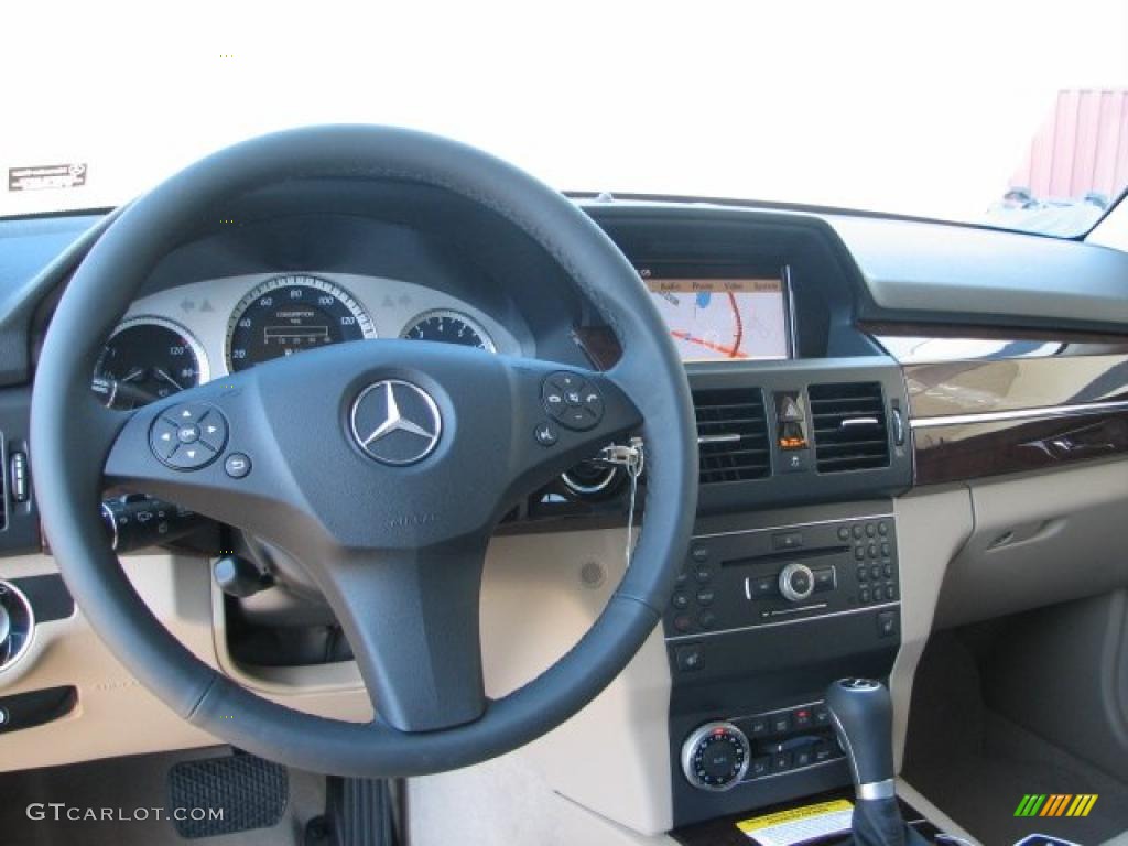 2011 Mercedes-Benz GLK 350 4Matic Almond/Black Dashboard Photo #38157653