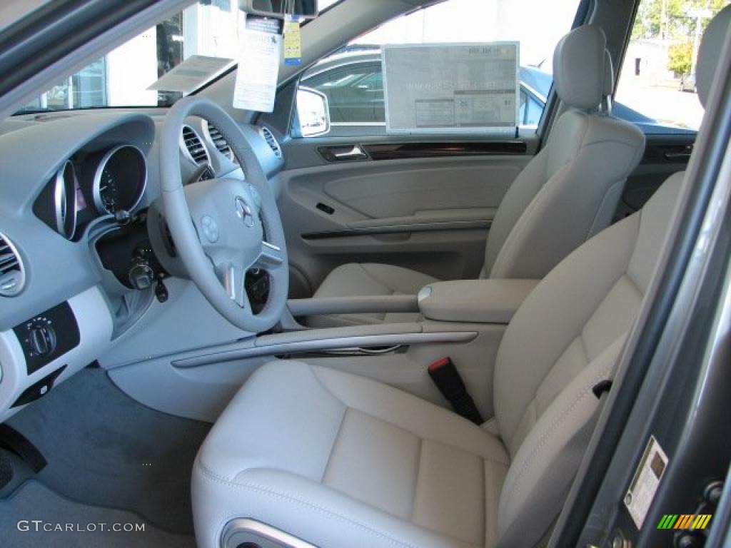Ash Interior 2011 Mercedes-Benz ML 350 BlueTEC 4Matic Photo #38157837