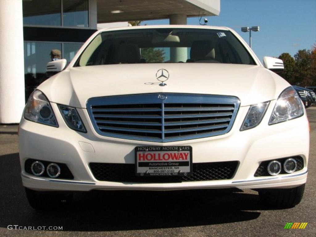 2011 E 350 BlueTEC Sedan - Arctic White / Almond/Mocha photo #2