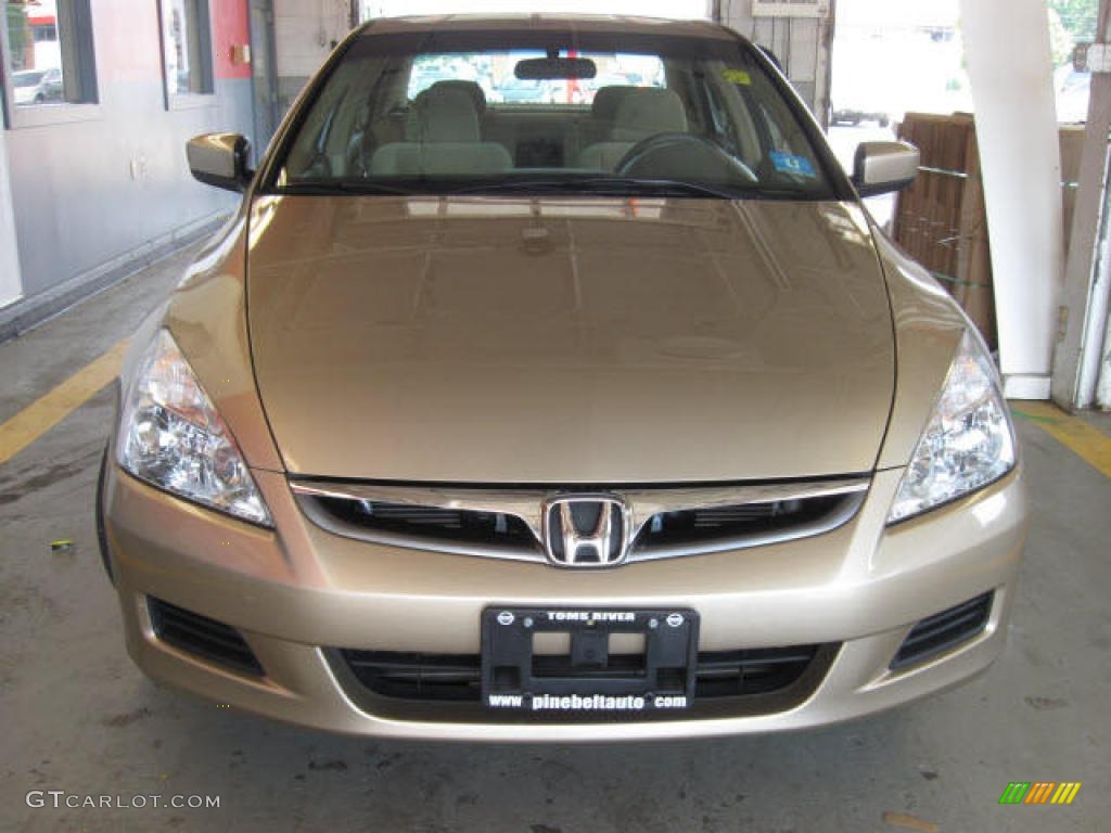 2006 Accord EX Sedan - Desert Mist Metallic / Ivory photo #3