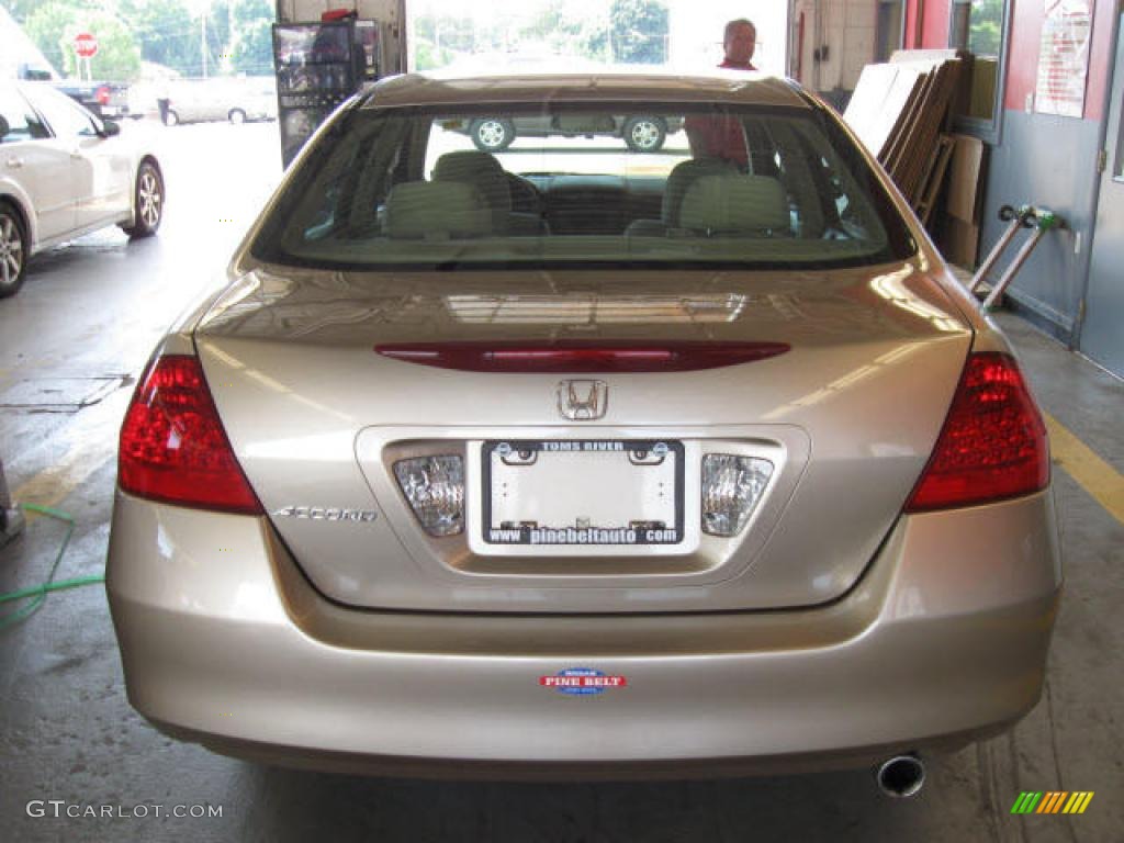 2006 Accord EX Sedan - Desert Mist Metallic / Ivory photo #15