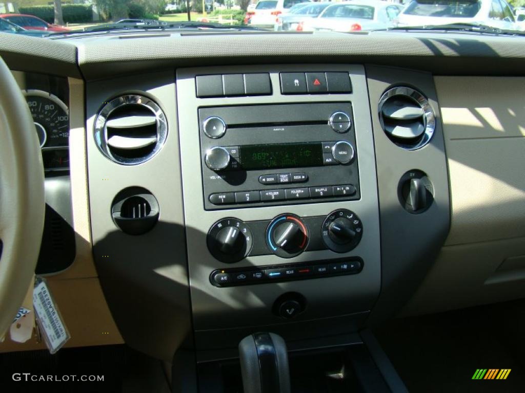 2009 Ford Expedition EL XLT Controls Photo #38160445