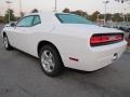Stone White - Challenger SE Photo No. 2