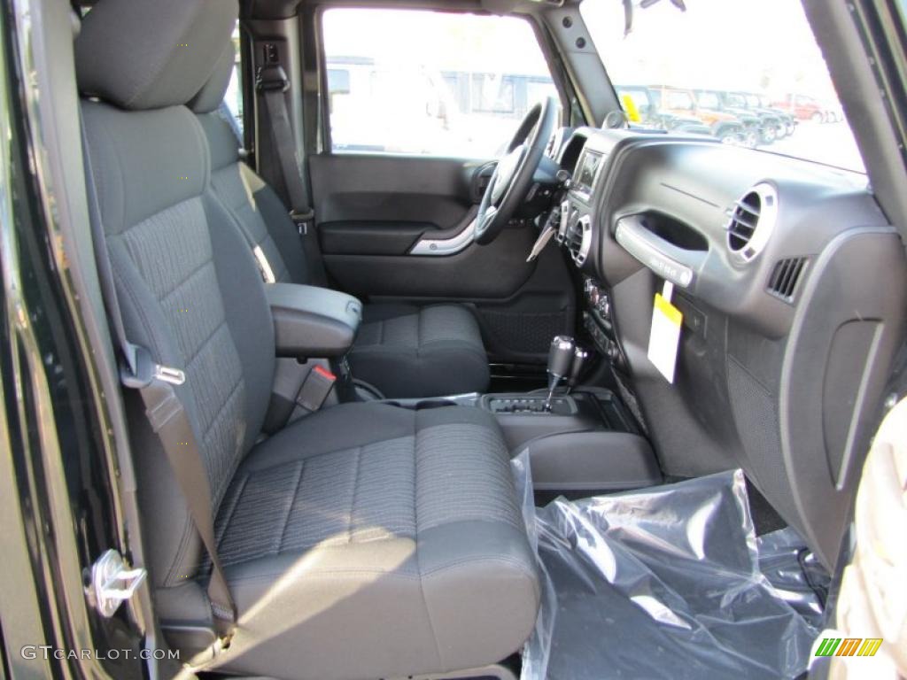 Black Interior 2011 Jeep Wrangler Unlimited Rubicon 4x4 Photo #38162733