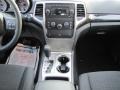 2011 Brilliant Black Crystal Pearl Jeep Grand Cherokee Laredo  photo #10