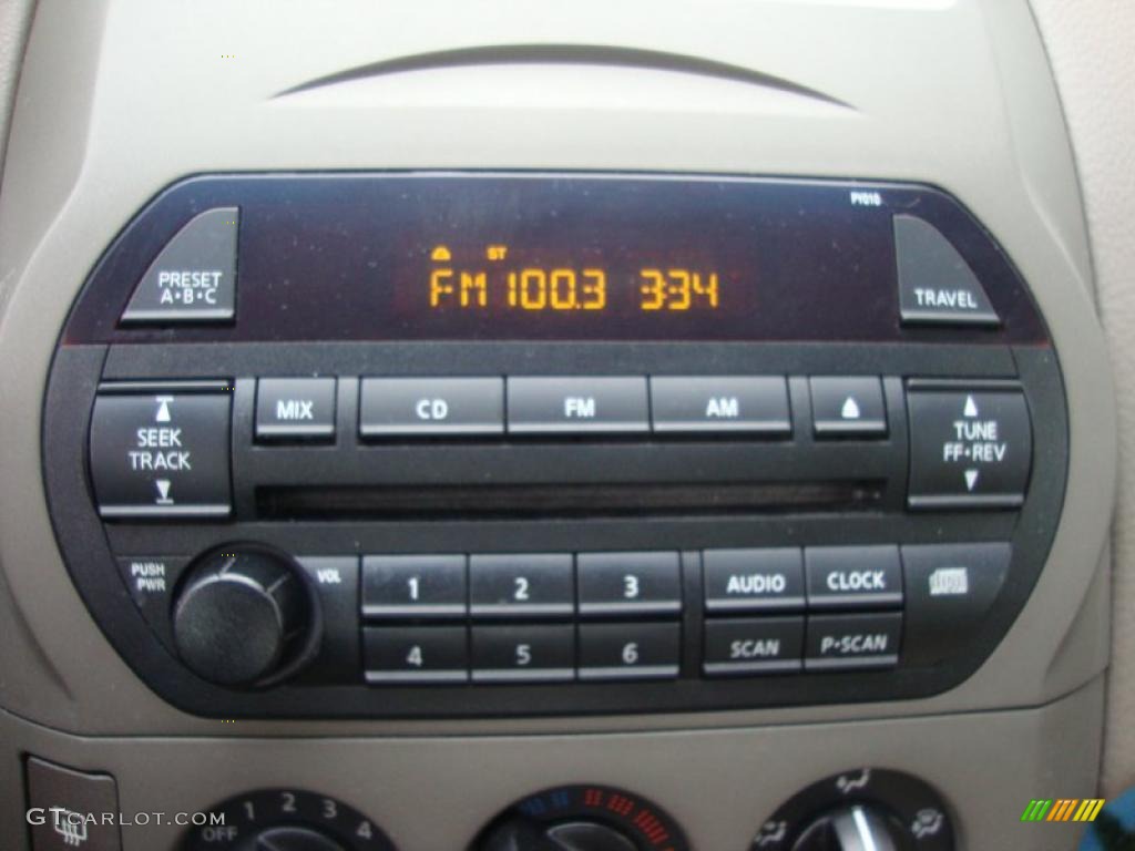 2002 Nissan Altima 2.5 S Controls Photo #38163365