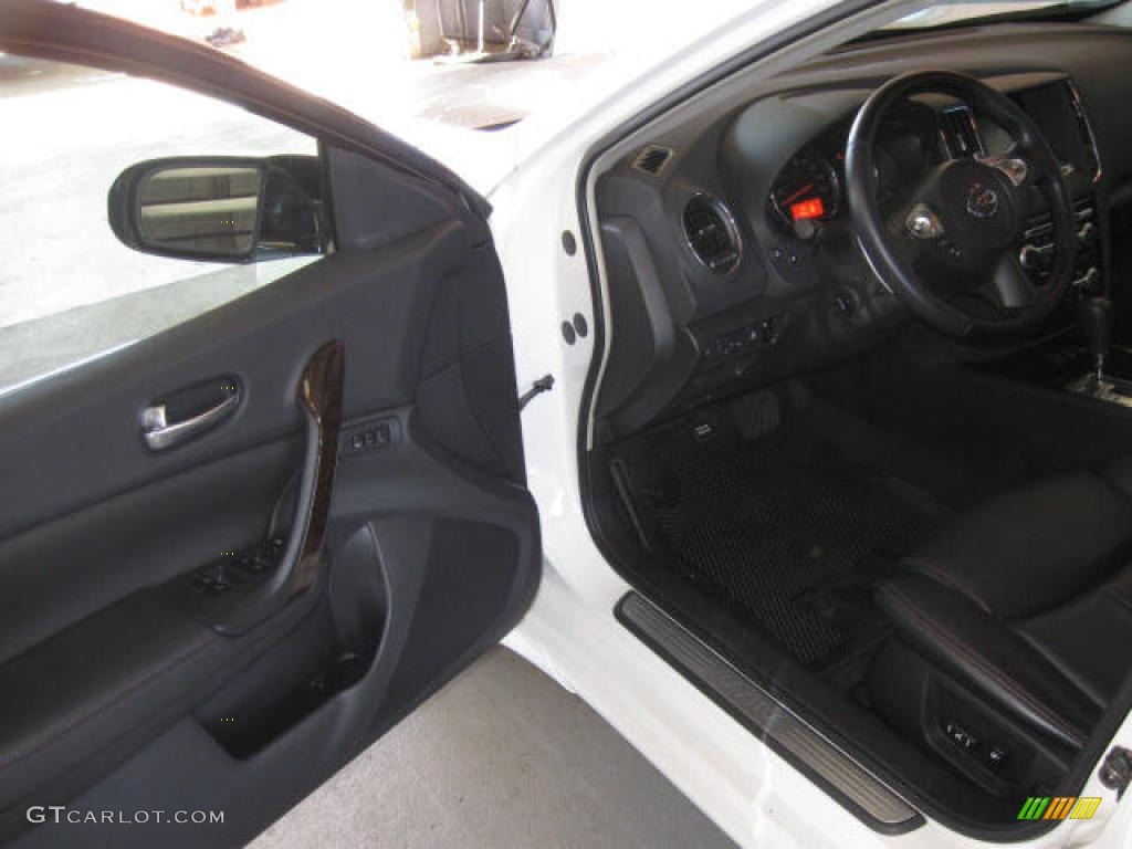 2009 Maxima 3.5 SV Premium - Winter Frost White / Charcoal photo #5