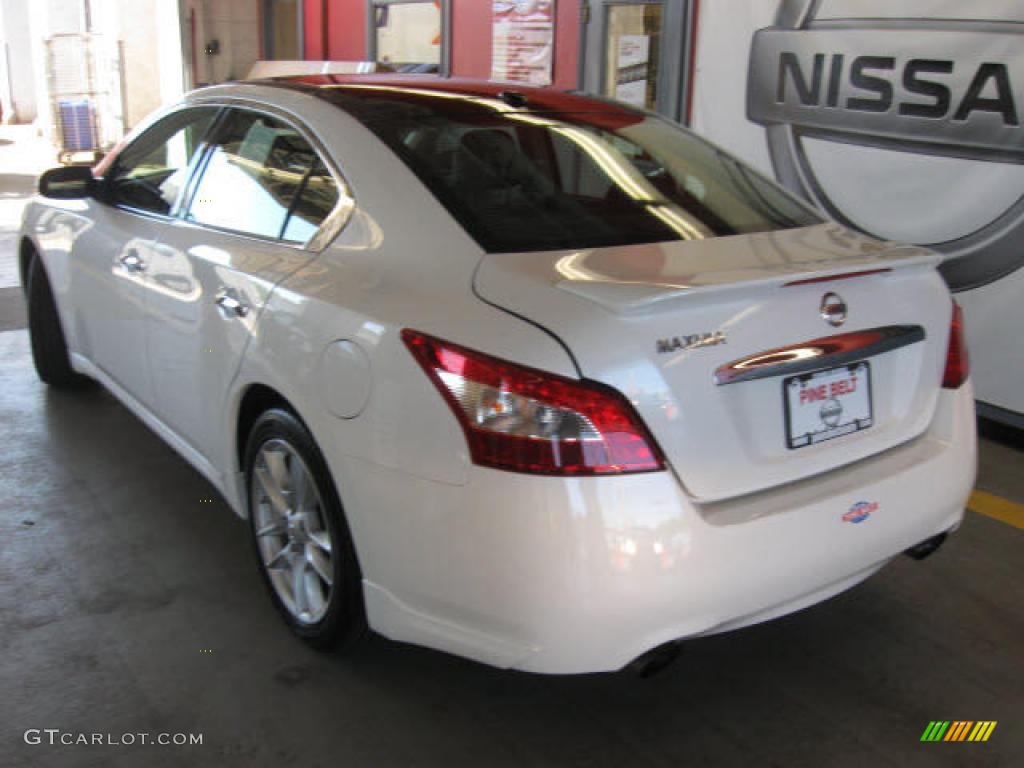 2009 Maxima 3.5 SV Premium - Winter Frost White / Charcoal photo #16