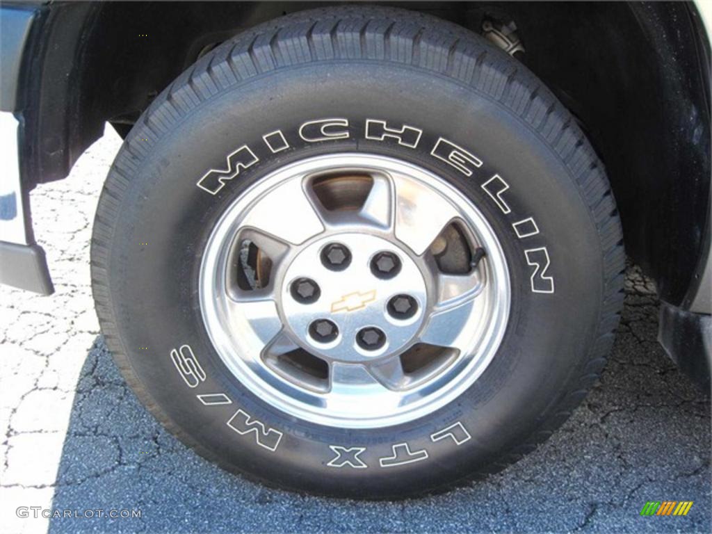 2002 Chevrolet Tahoe Standard Tahoe Model Wheel Photo #38165890