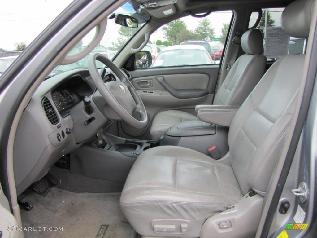 Charcoal Interior 2003 Toyota Sequoia SR5 Photo #38166006
