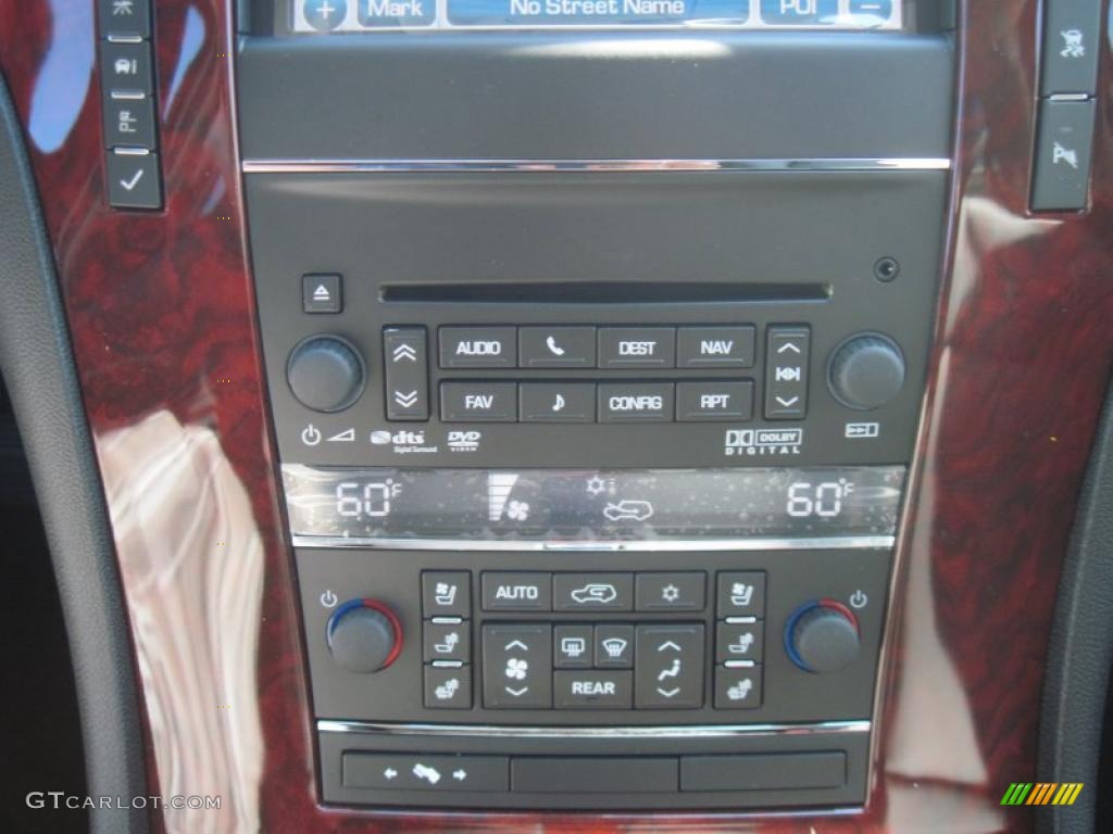 2011 Cadillac Escalade Luxury Controls Photo #38168954