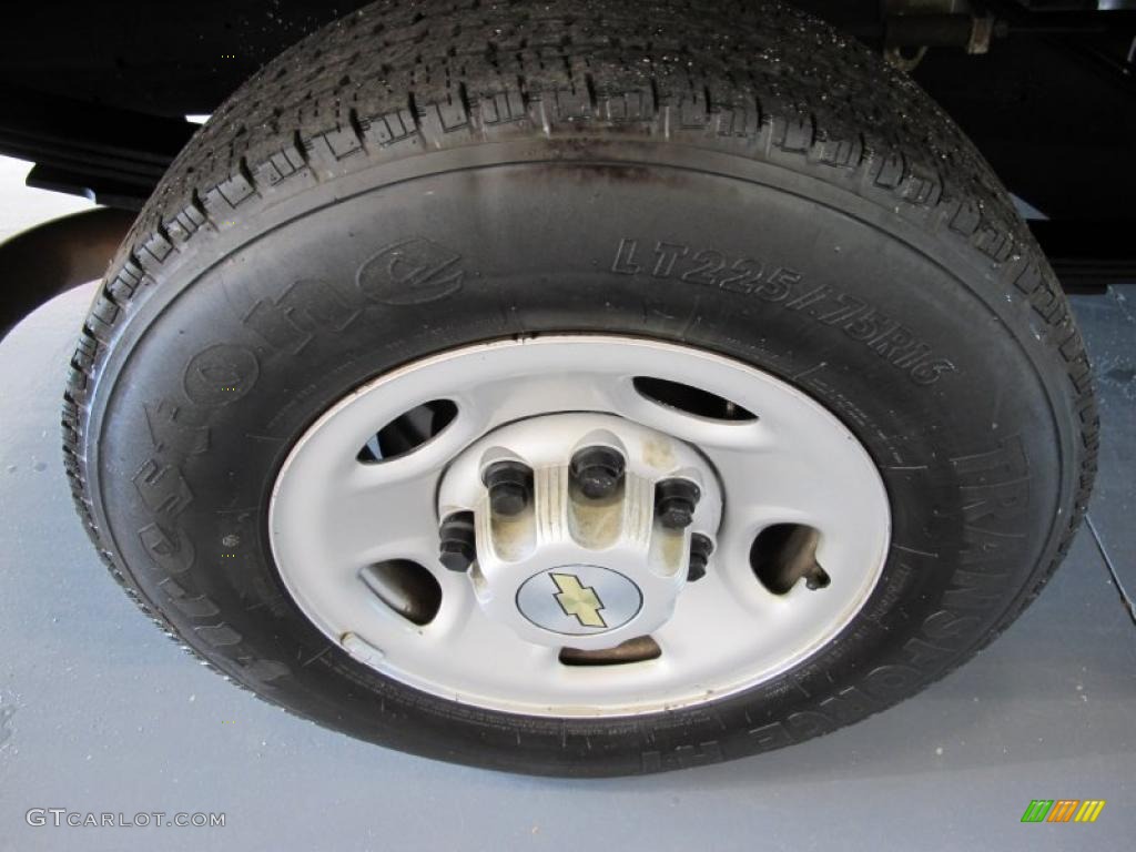 2007 Chevrolet Express 2500 Extended Commercial Van Wheel Photo #38173156
