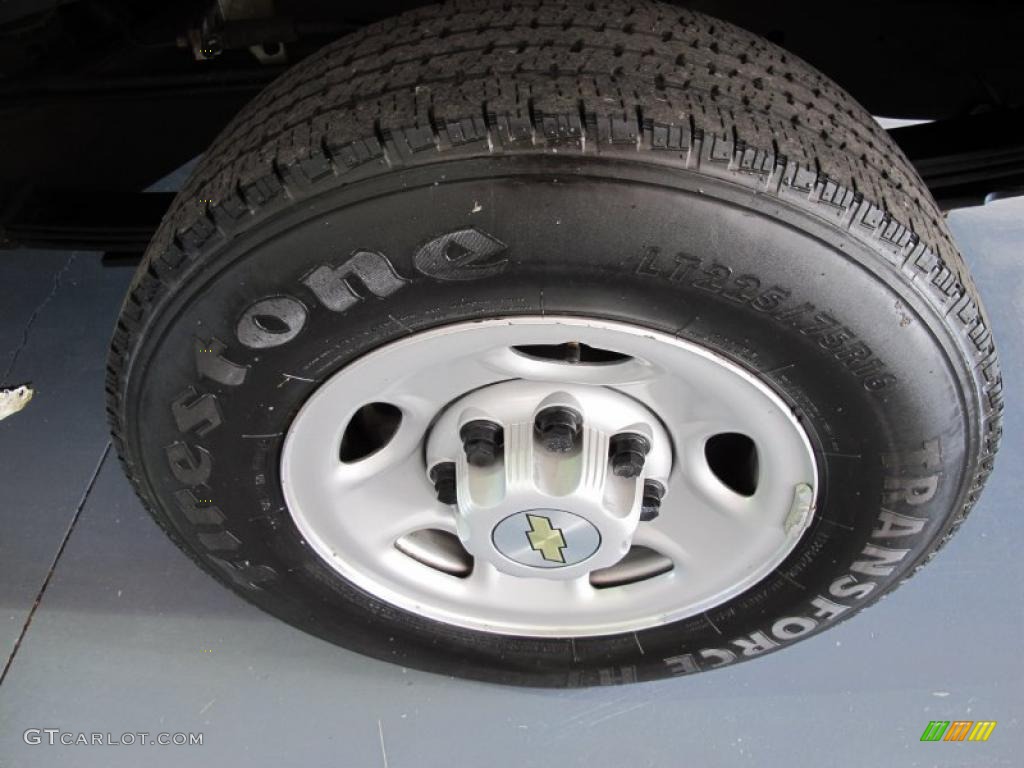 2007 Chevrolet Express 2500 Extended Commercial Van Wheel Photo #38173172
